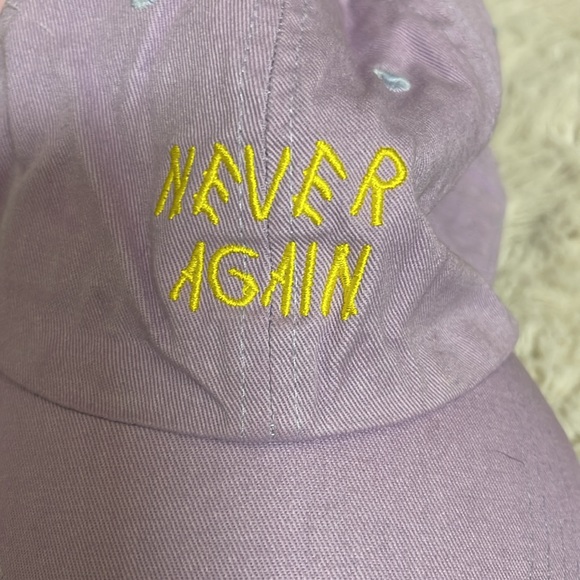 BUNDLE! 3 Hats Assorted - Picture 8 of 11